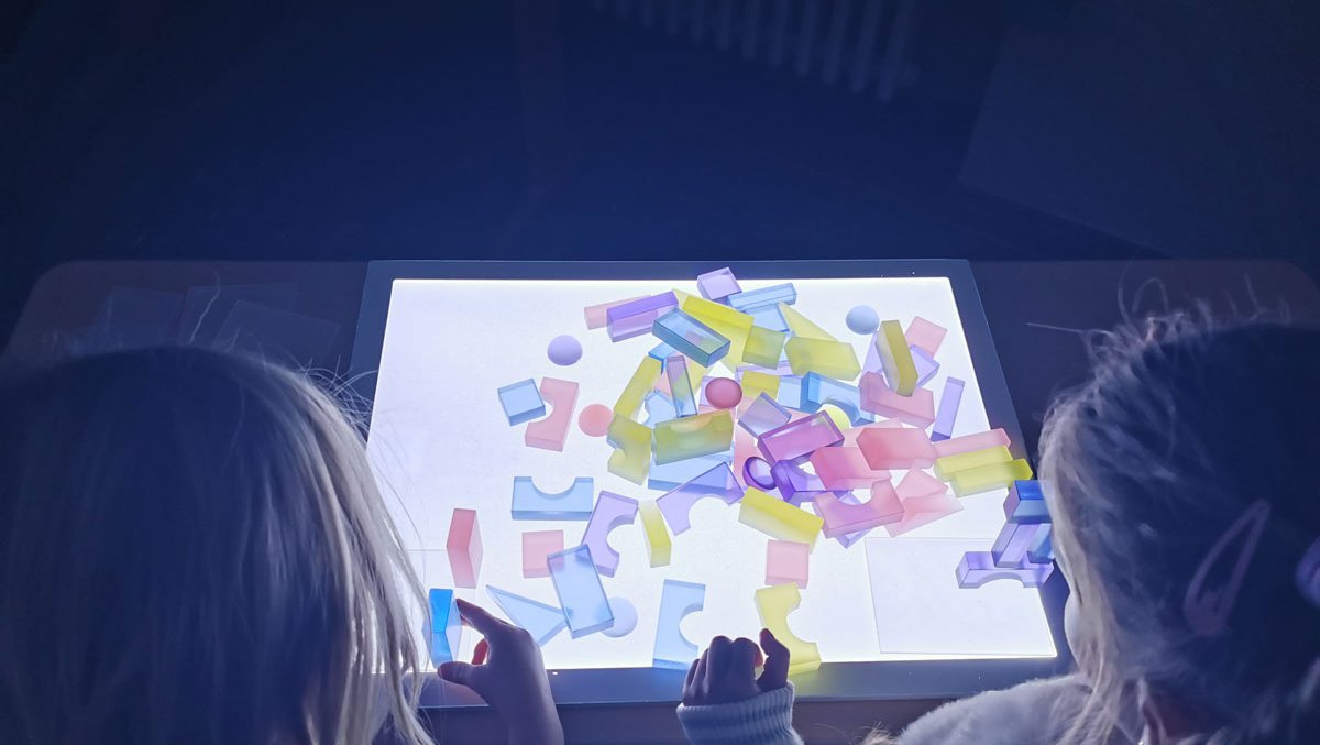 Projekt des Monats Juni 2025: Kindergarten- und Grundschulkinder werden Lichtarchitekturexperten Projekt des Monats Juni 2025: Kindergarten- und Grundschulkinder werden Lichtarchitekturexperten